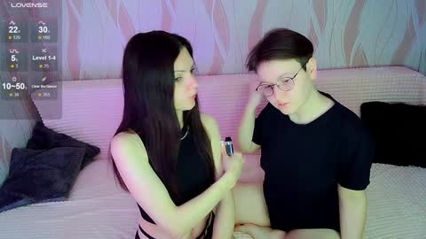 Ana and Tati online show from January 12, 2:45 am