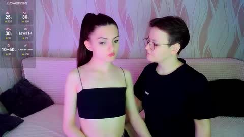 Ana and Tati online show from October 2, 8:27 pm