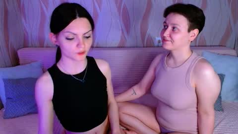 Ana and Tati online show from June 3, 10:48 pm