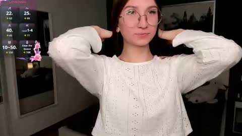 Elizabeth online show from September 12, 7:14 pm