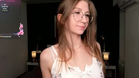 Elizabeth online show from September 13, 7:02 pm