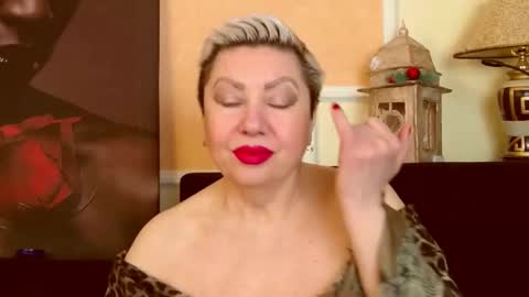 Snapshot of posh_lady chatting on February 12, 7:42 pm LADY POSH online show from February 12, 7:42 pm