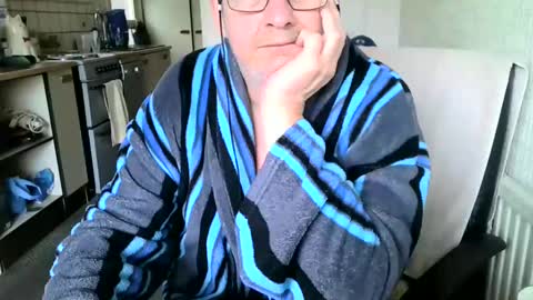 poshman65 online show from December 15, 12:17 pm