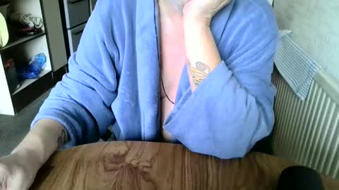 poshman65 online show from January 26, 11:50 am