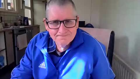 poshman65 online show from February 24, 12:14 pm