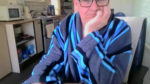 poshman65 online show from April 13, 10:10 am