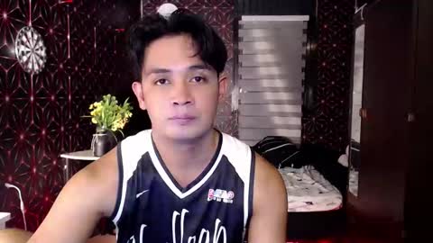 Snapshot of posiedon_cums chatting on October 4, 9:29 am VEeeAsian online show from October 4, 9:29 am