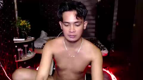 Snapshot of posiedon_cums chatting on November 19, 4:18 pm VEeeAsian online show from November 19, 4:18 pm