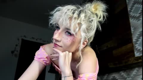 Snapshot of positivevibess chatting on March 7, 4:33 pm positivevibess online show from March 7, 4:33 pm