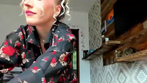 positivevibess online show from July 12, 1:13 pm