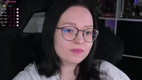 Robyn online show from November 4, 5:34 pm