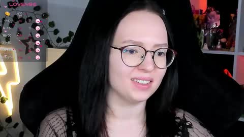 Robyn online show from January 16, 4:00 pm