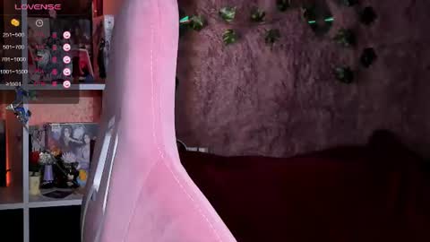 Robyn online show from June 25, 12:53 pm