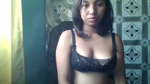 Snapshot of power_sexy chatting on March 4, 4:51 am LARISSAH online show from March 4, 4:51 am