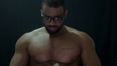 powerdmuscle online show from April 7, 11:04 pm