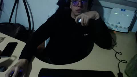 powerfulzeus2 online show from November 2, 12:13 am