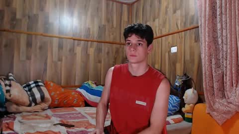 Snapshot of powertwinky chatting on February 5, 11:50 pm chris independent  online show from February 5, 11:50 pm