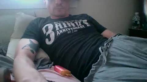 Snapshot of powthunder85 chatting on April 20, 10:29 am powthunder85 online show from April 20, 10:29 am