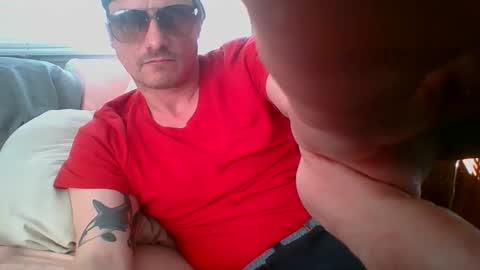 Snapshot of powthunder85 chatting on May 1, 9:19 pm powthunder85 online show from May 1, 9:19 pm