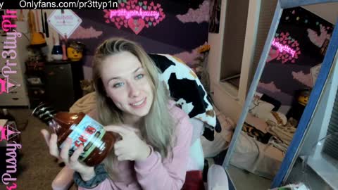 Evangeline Eva Darling online show from December 3, 1:19 am