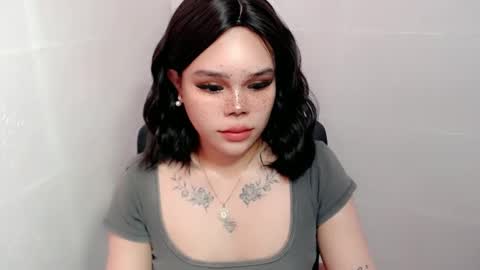 Snapshot of preciousangel69xxx chatting on December 5, 8:55 am MAXXINE online show from December 5, 8:55 am