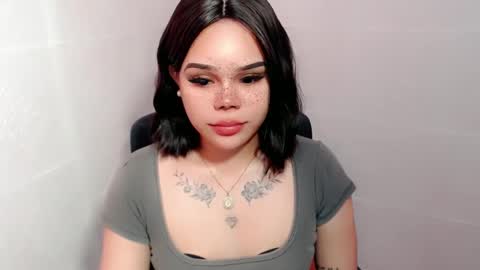 Snapshot of preciousangel69xxx chatting on January 20, 10:29 am MAXXINE online show from January 20, 10:29 am