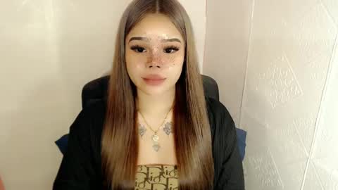 Snapshot of preciousangel69xxx chatting on February 13, 7:03 am MAXXINE online show from February 13, 7:03 am