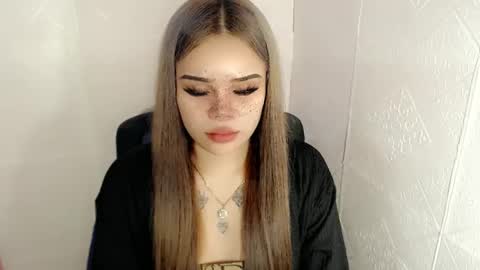 Snapshot of preciousangel69xxx chatting on February 16, 1:27 pm MAXXINE online show from February 16, 1:27 pm