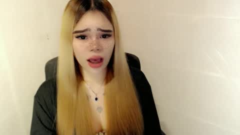 MAXXINE online show from February 5, 4:28 am