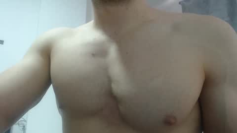 Snapshot of preettyboyx chatting on December 14, 4:52 pm JUAN online show from December 14, 4:52 pm