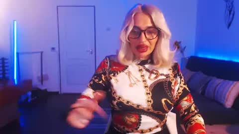 Victoria online show from January 11, 10:29 pm