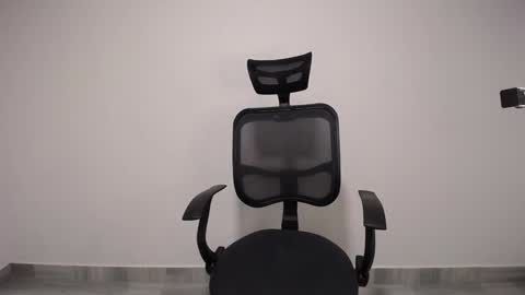 Plux online show from December 6, 5:20 am