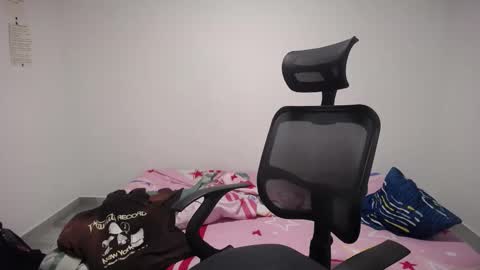 Plux online show from October 11, 5:17 am