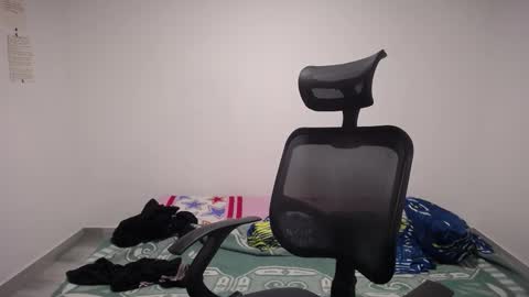 Plux online show from October 17, 12:19 pm