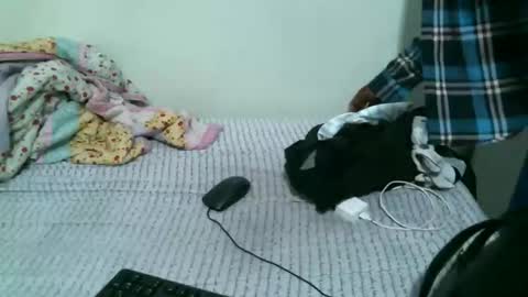 preshty online show from September 30, 7:46 am