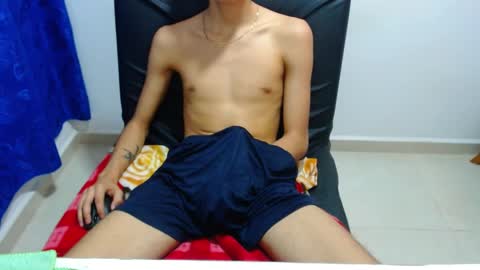 PRESSURE online show from February 12, 8:38 am