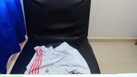 PRESSURE online show from March 8, 11:48 am