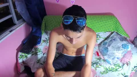 Snapshot of pressure_xxx_420 chatting on February 13, 9:05 am PRESSURE online show from February 13, 9:05 am