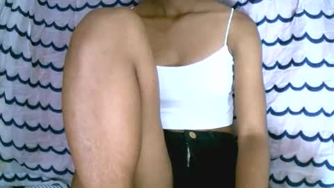 prettiethalia online show from January 8, 7:32 am