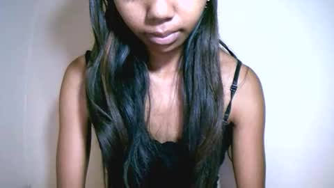 Snapshot of prettiethalia chatting on February 25, 12:04 pm prettiethalia online show from February 25, 12:04 pm