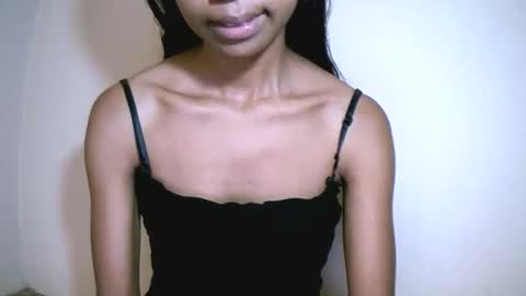 Snapshot of prettiethalia chatting on February 26, 11:20 am prettiethalia online show from February 26, 11:20 am