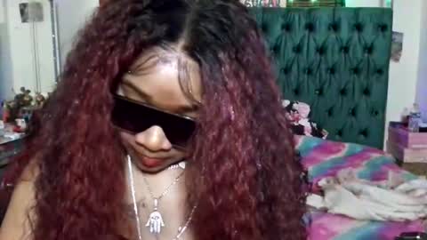 Yasmine pretty online show from January 14, 6:41 am