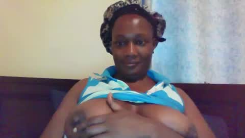 Snapshot of pretty_beib chatting on March 30, 4:02 am Karol online show from March 30, 4:02 am