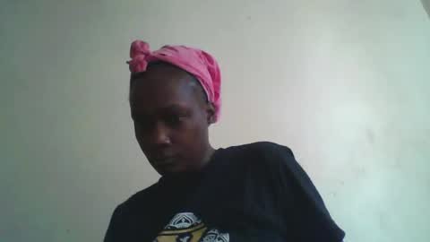 Snapshot of pretty_beib chatting on April 27, 7:17 am Karol online show from April 27, 7:17 am