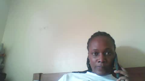 Snapshot of pretty_beib chatting on May 19, 6:20 am Karol online show from May 19, 6:20 am