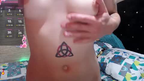 pretty_cristal22 online show from October 4, 12:19 am