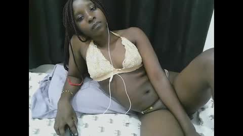 pretty online show from May 16, 12:18 am