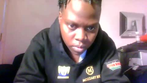 Snapshot of pretty_ebony23 chatting on June 29, 5:13 pm chocolatebby90 online show from June 29, 5:13 pm