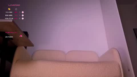 pretty_helga online show from July 17, 11:17 am
