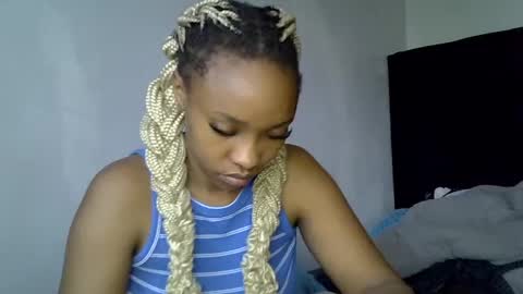 pretty jazminee online show from June 13, 1:53 pm